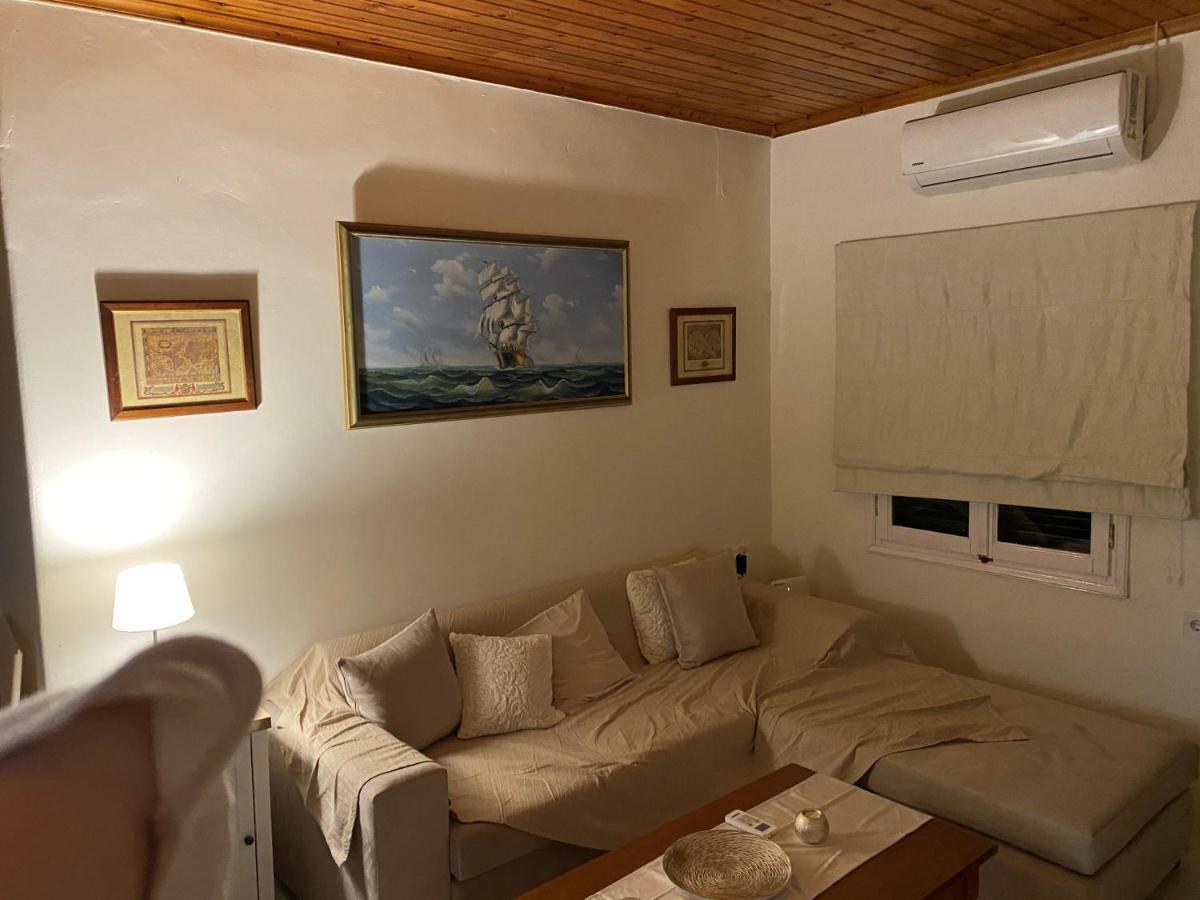 Lena'S Traditional Villa Agia Efimia Екстериор снимка